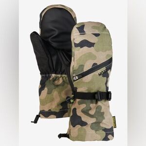 Burton Green and Black Camo kids ski Mittens